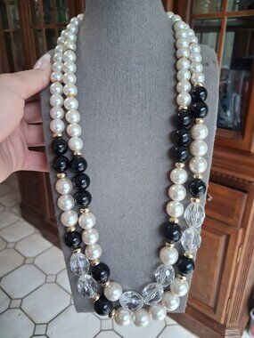 Thick 24 inch Black & white beaded necklace